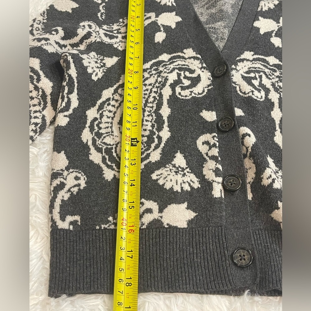 Ophelia Roe grey white paisley long sleeve v-neck cardigan sweater womans S - Picture 7 of 9